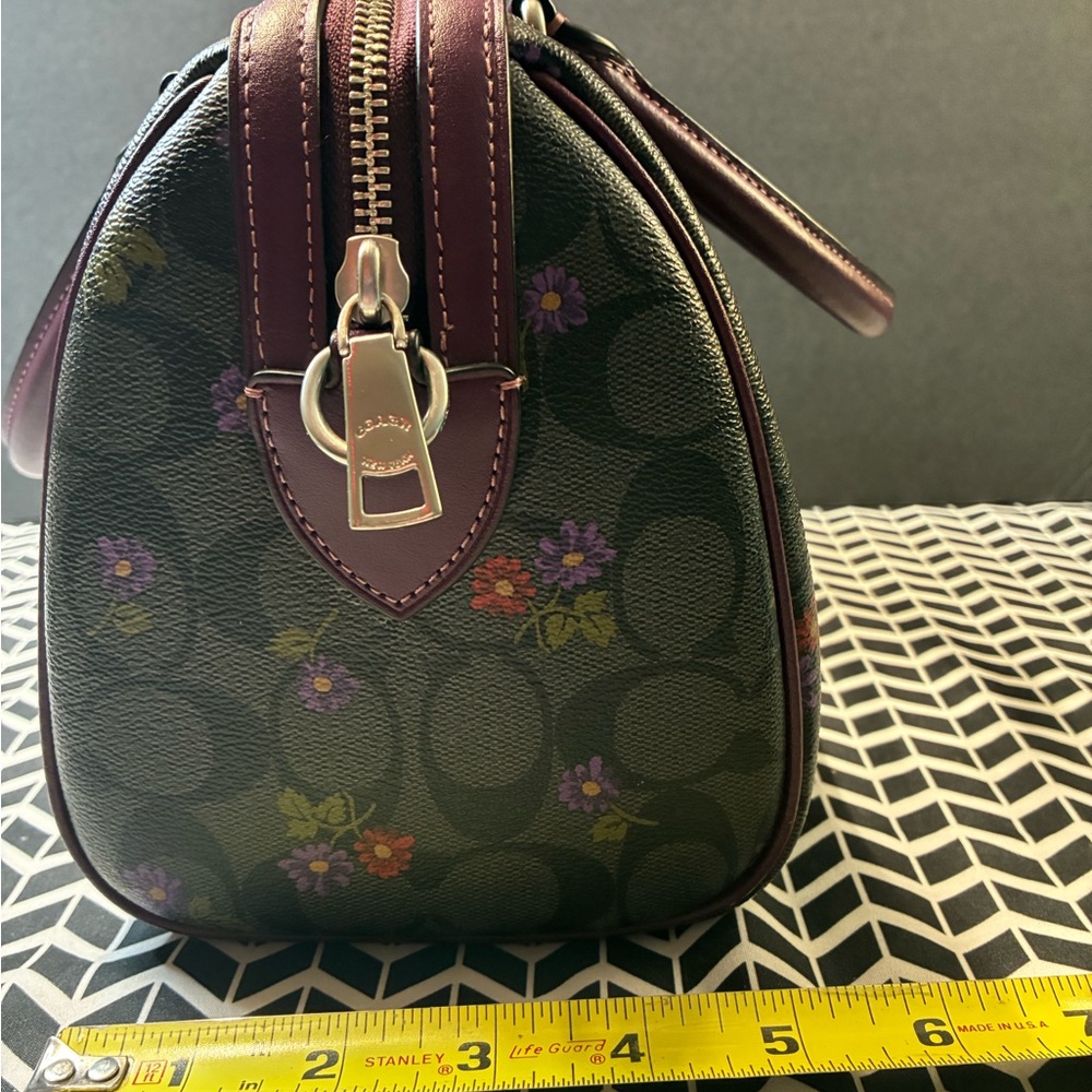 Authentic PreOwned Coach Purple Flower Purse - Picture 4 of 7